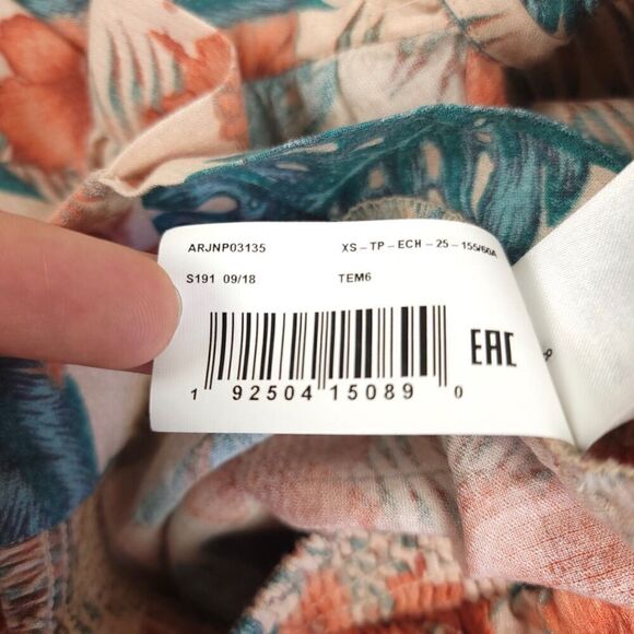 NEW Roxy Olivia Wide Leg Wrap Waist Slit Leg Flyaway Pant Tan Hawaiian Floral XS - Picture 8 of 8